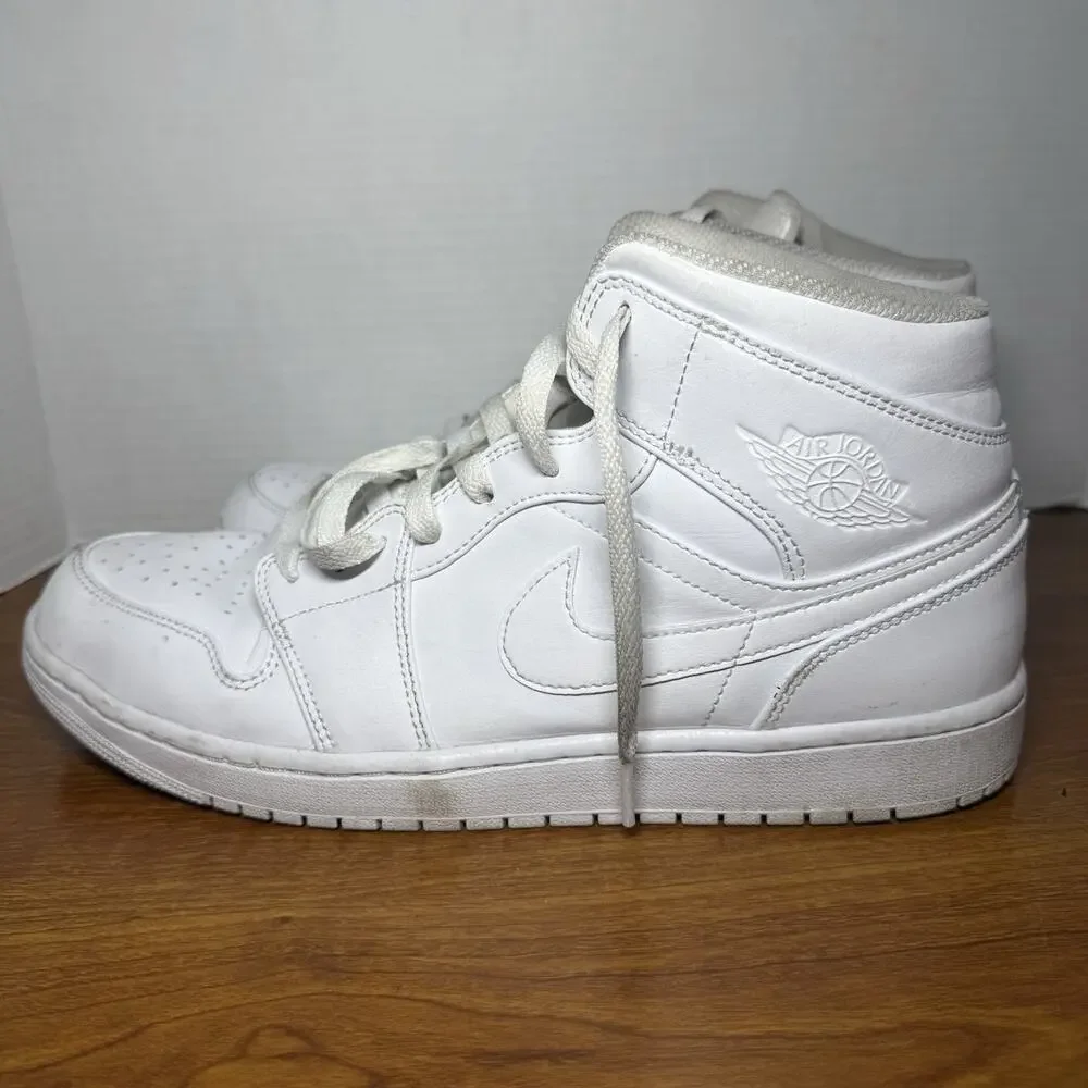 Air Jordan 1 Mid Triple White Men’s Size 12  2022 554724-136